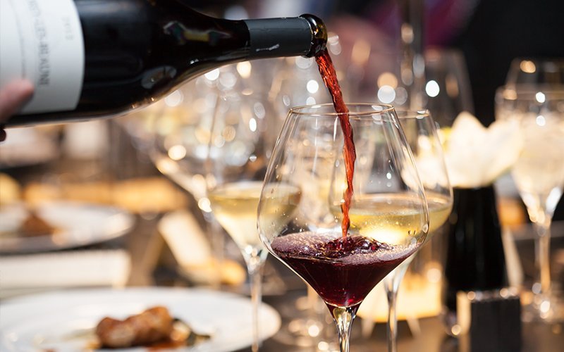 コノスル社長来日！報道関係者対象イベントに登場（酒販ニュース（2019/6）掲載記事より）