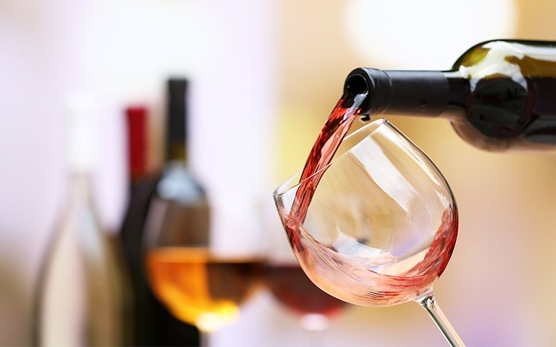 【知れば知るほど面白いワインの世界 Vol1】ワイン評論家ってどんな仕事？