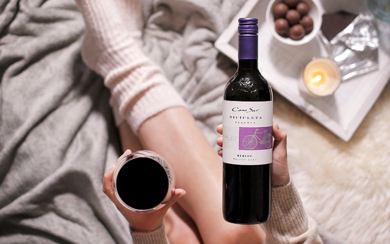 ベストマッチはどれ？   ビター、ミルク、ナッツ入り･･･6種のチョコレートと4種のワインの相性を探る 