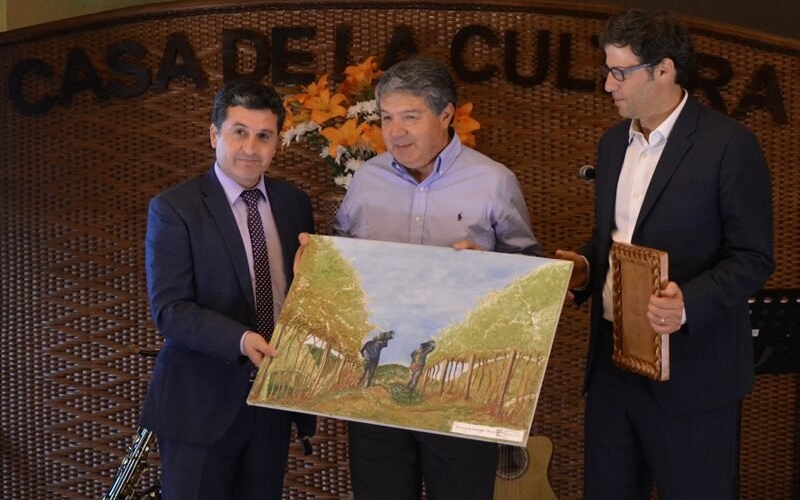 チンバロンゴ市から表彰