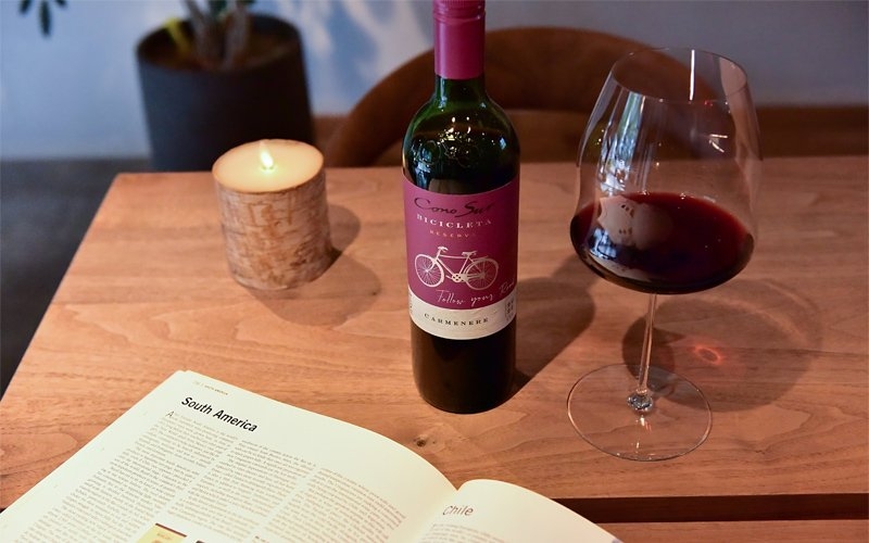 深まる秋に、Book&Wine
